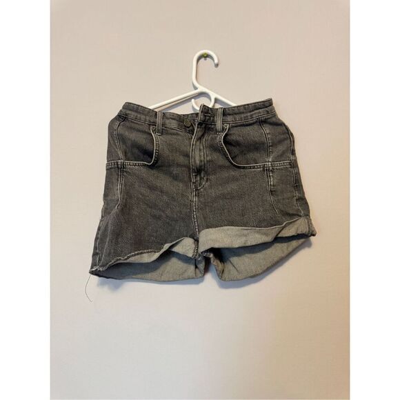 BDG Carrie denim shorts in washed black size 27 - Picture 1 of 3